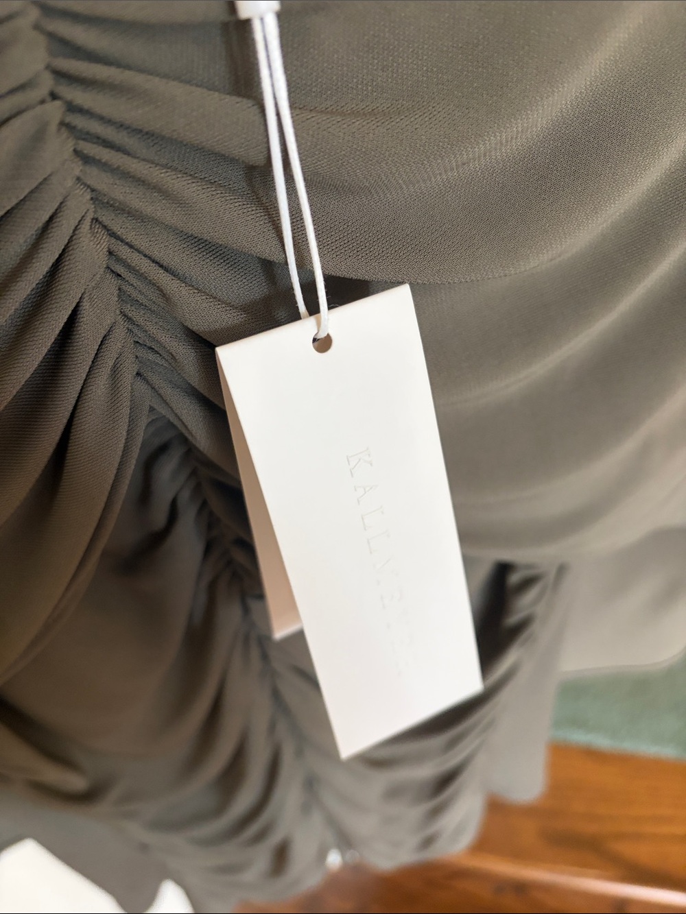 Kallmeyer Emme Cape Top in Thyme - Picture 2 of 3